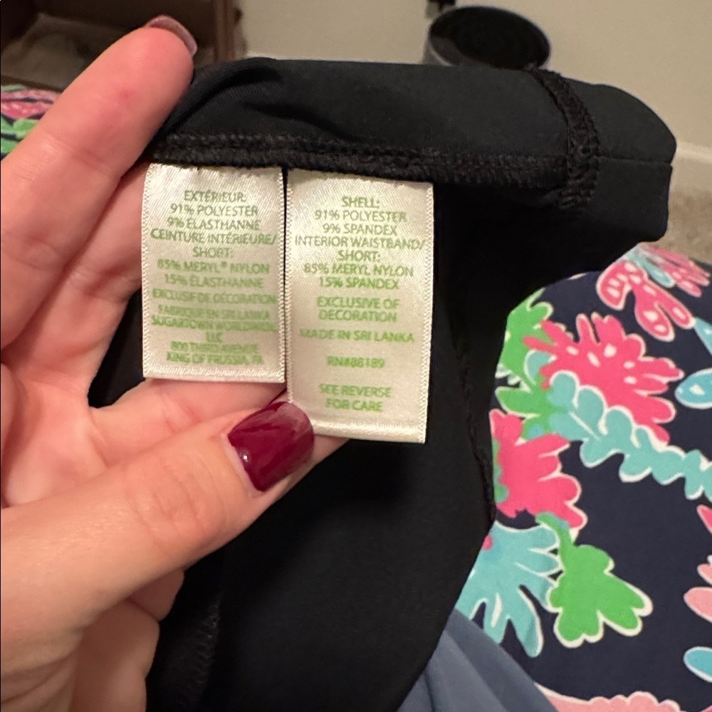 Lilly Pulitzer Beatriz Skort UPF 50+, Style# 012315, Size 0, Onyx - Picture 10 of 11